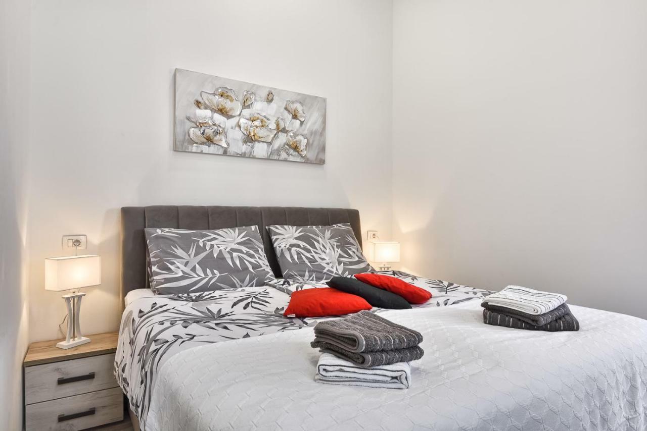 Apartment 20M From Arena Πούλα Εξωτερικό φωτογραφία