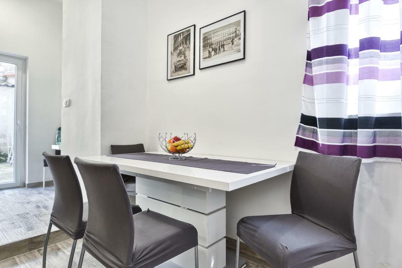 Apartment 20M From Arena Πούλα Εξωτερικό φωτογραφία