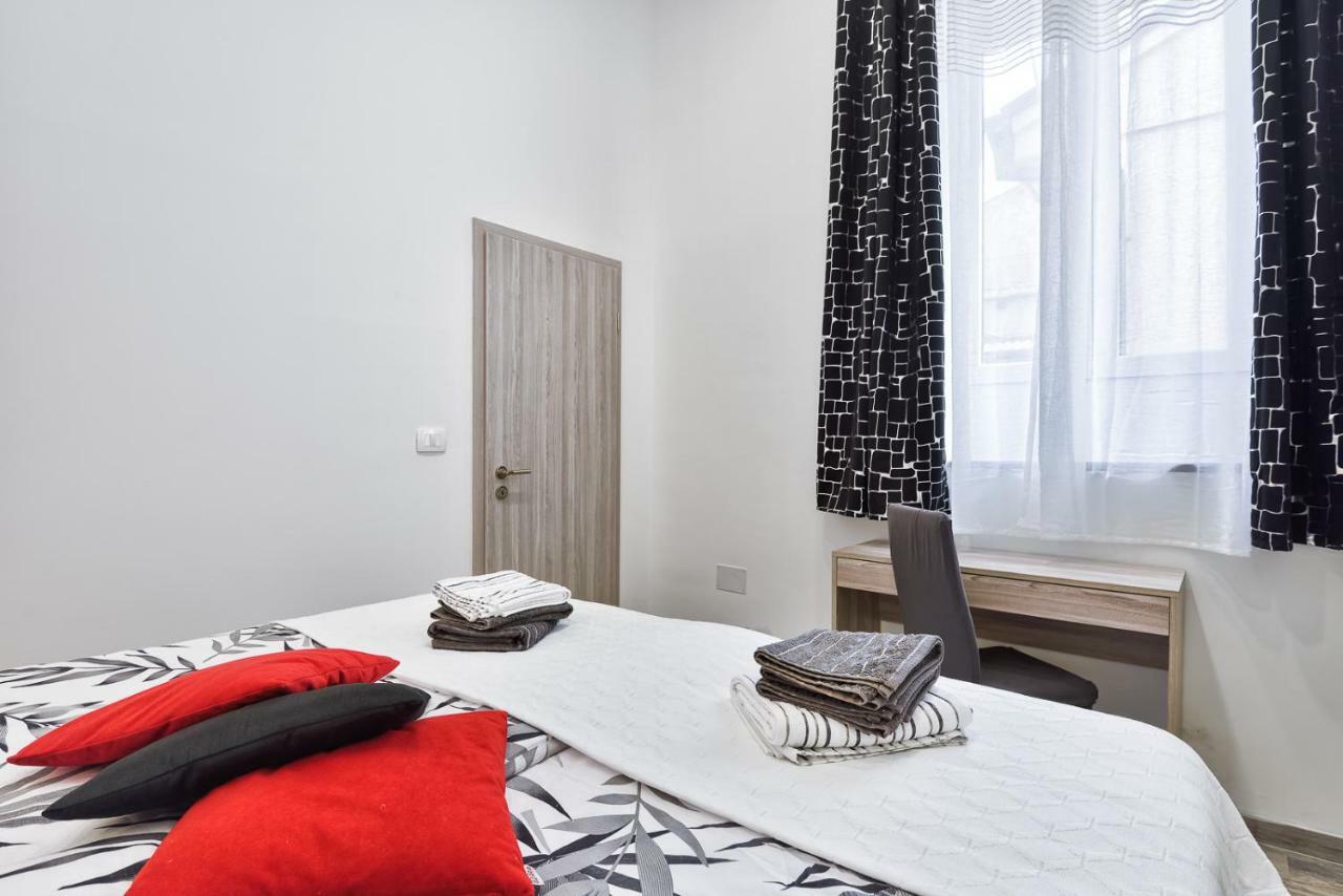 Apartment 20M From Arena Πούλα Εξωτερικό φωτογραφία